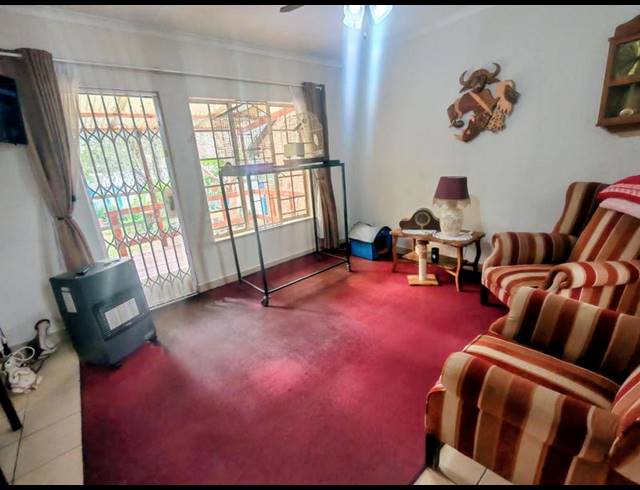 2 BEDROOM HOUSE FOR SALE IN HEUWELOORD